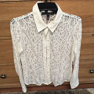 Ecru lace blouse new without tags